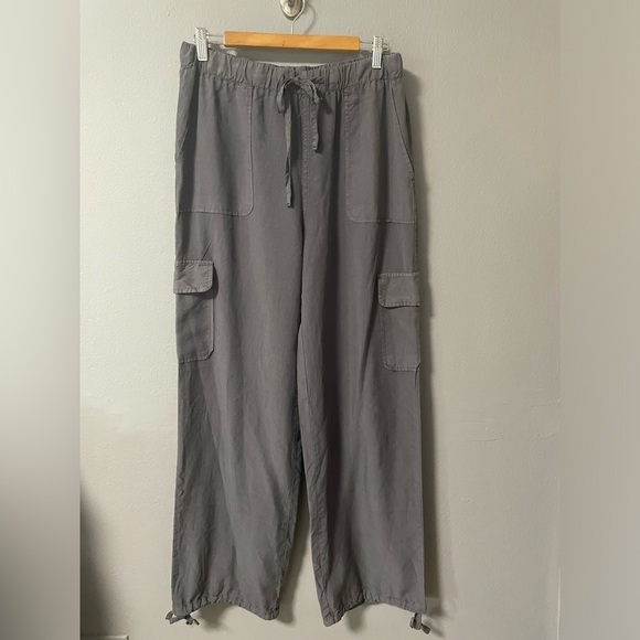 NWT Thread & Supply tencel cargo jogger in gray. Size Medium - Picture 2 of 8